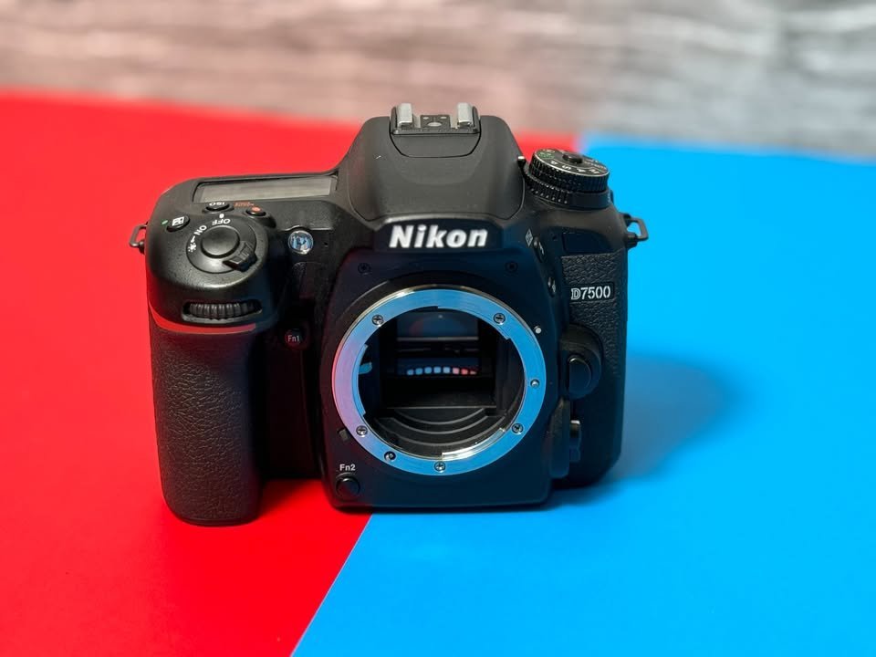 Nikon D7500 - Body