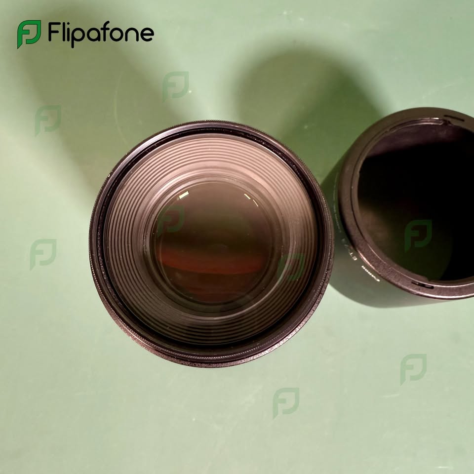 Canon EF 100mm F2.8L Macro IS USM - EF-mount