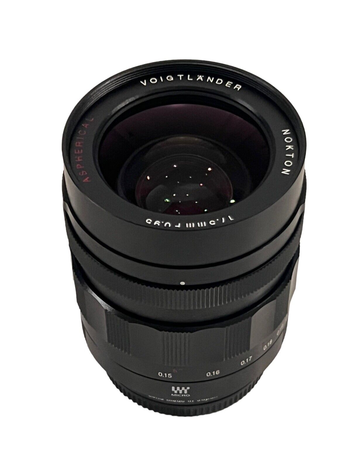 Voigtlander Nokton 17.5mm f/0.95 Lens for Micro Four Thirds Cameras